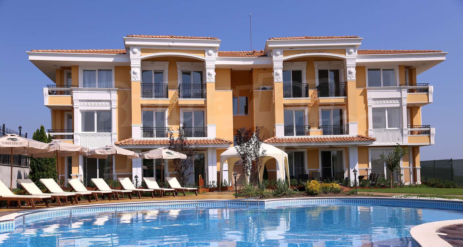 http://www.eastwestdevelopments.com/condohotelbulgaria.aspx